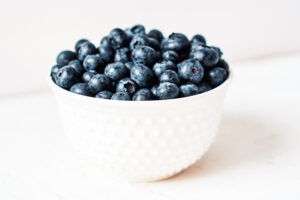 Bowl of blueberries-make meal planning simple
