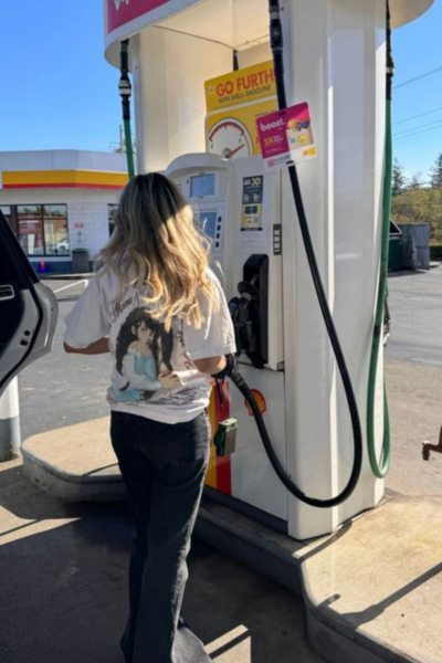 Gas prices are rising again, impacting daily commutes and household budgets. Learn what’s driving the increase and how you can save on fuel costs.